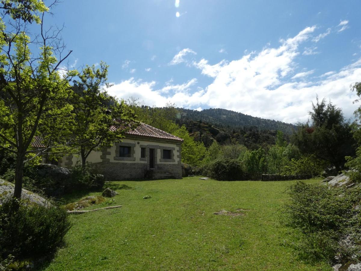 Nucleo De Turismo Rural Valle De Iruelas Las Cruceras Exterior photo